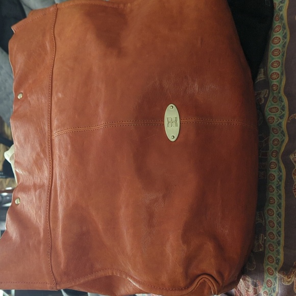 BCBG MAXAZRIA Overnight tote - Picture 2 of 3